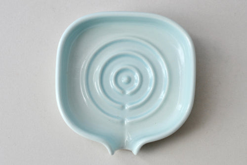 Self-Draining Porcelain Soap Dish – Ceramic Bathroom Soap Holder Tray for Sink & Shower